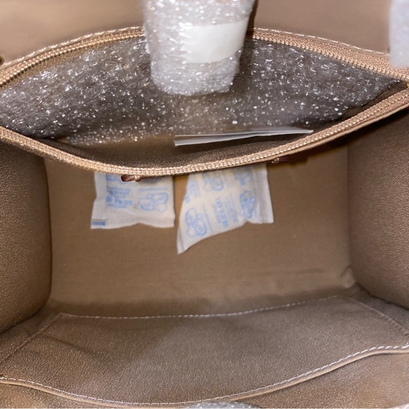 Coach Mickey leather purse and keychain set New - Picture 12 of 16